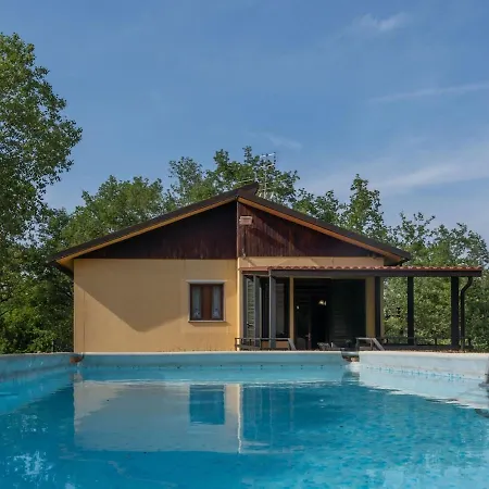 Faiello Dei Sentieri, Piscina & Pet Paradise *